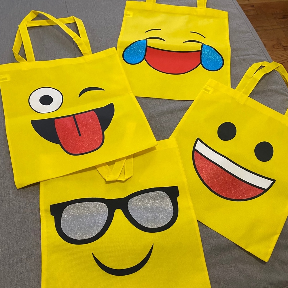 Emoji Smiley Large Tote Bags (Set of 4)